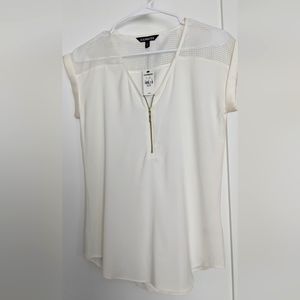 Women's v-neck gramercy tee with zipper